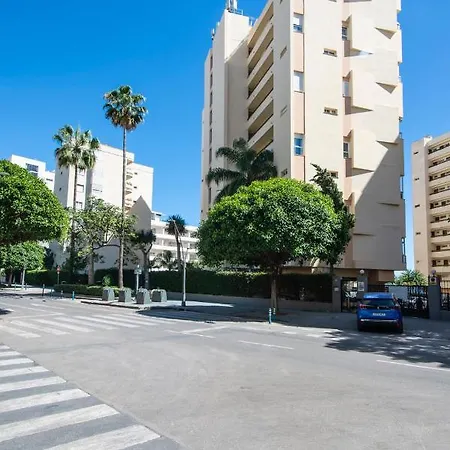 Cibeles...estudio En El Paseo Maritimo....wifi * Marbellac